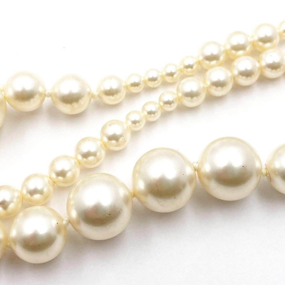 Chanel Silver CC Bubble Pearl Pearl Necklace - Picture 5 of 5
